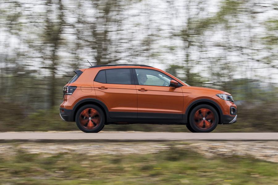  Volkswagen T-Cross SE 2019 года  (UK) (фото 23 из 34)